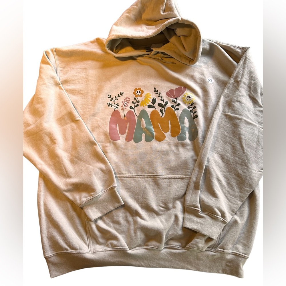 Gildan  XL sand heavy blend hoodie with Floral mama screenprint transfer.‎ NWT.